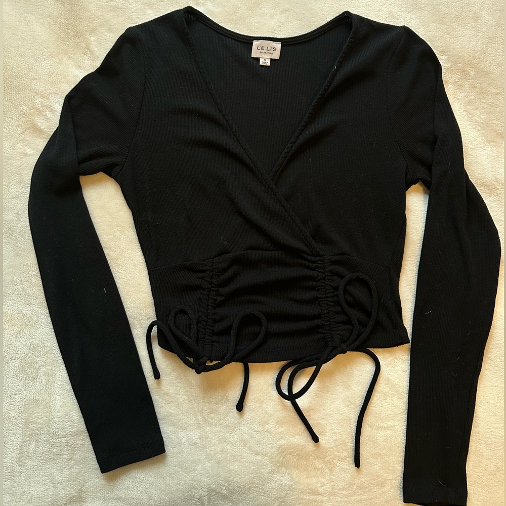 Black V-Neck Long Sleeve Crop Shirt